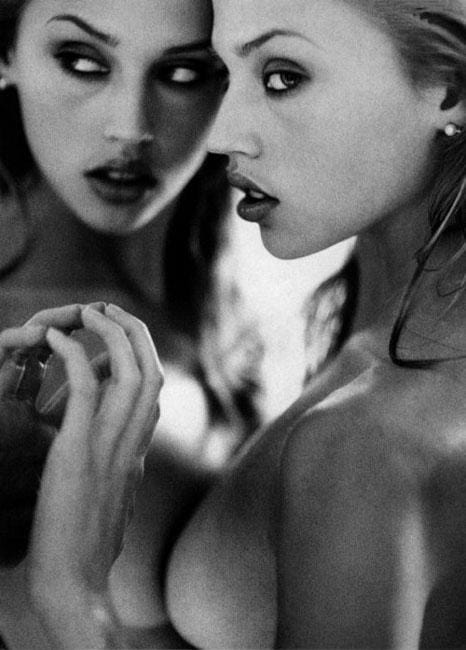 Estella Warren Nude. Photo - 32