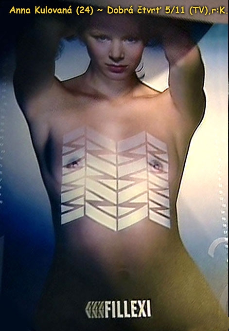 Anna Kulovaná nahá. Foto - 7