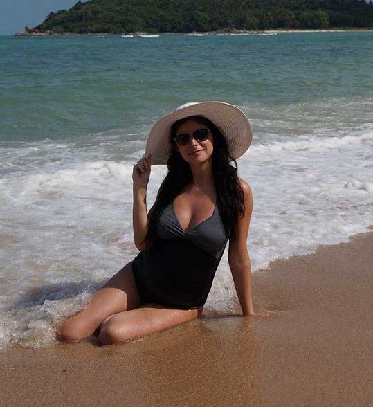 Denisa Jeřábková nahá. Foto - 3