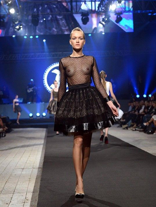 Dominika Kadlčková nahá. Foto - 18