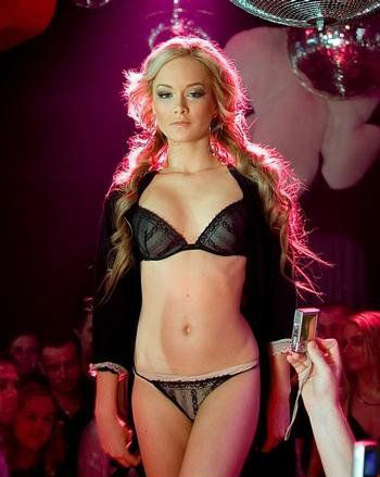 Dominika Kadlčková nahá. Foto - 20