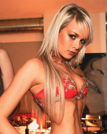 Dominika Kadlčková nahá. Foto - 6