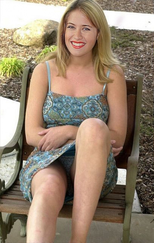 Emma Smetana nahá. Foto - 9