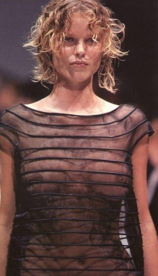 Eva Herzigová nahá. Foto - 11