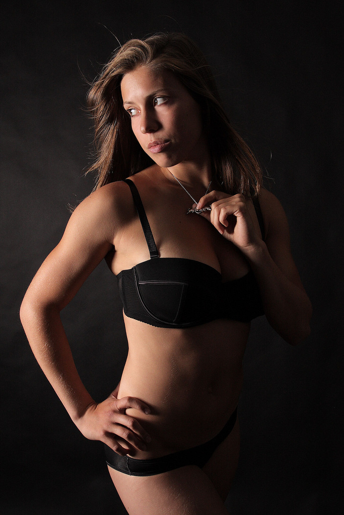Eva Samková nahá. Foto - 17