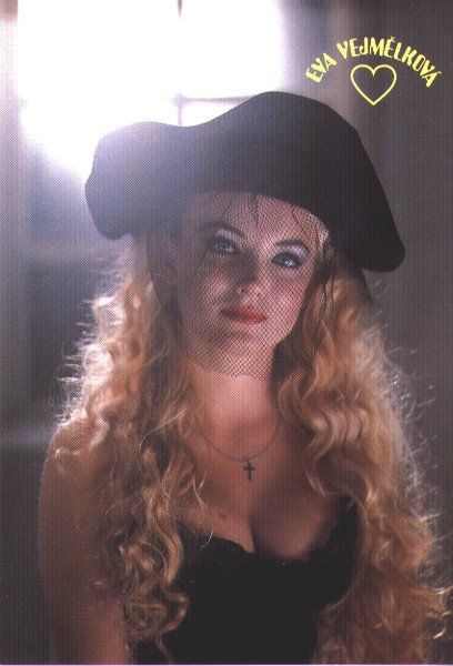 Eva Vejmělková nahá. Foto - 7