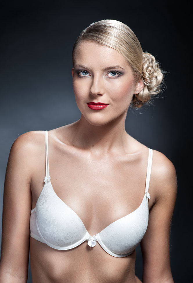 Jitka Nováčková nahá. Foto - 9