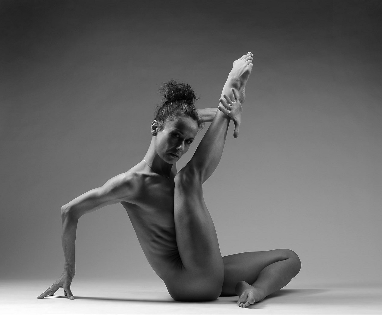 Leona Kvasnicová nahá. Foto - 7
