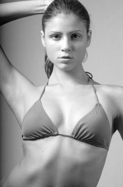 Lilian Sarah Fischerová nahá. Foto - 7