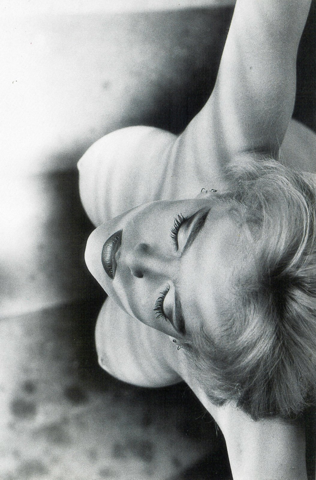 Lucie Benešová nahá. Foto - 11