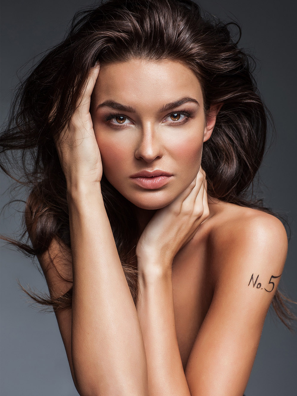 Nikol Švantnerová nahá. Foto - 2