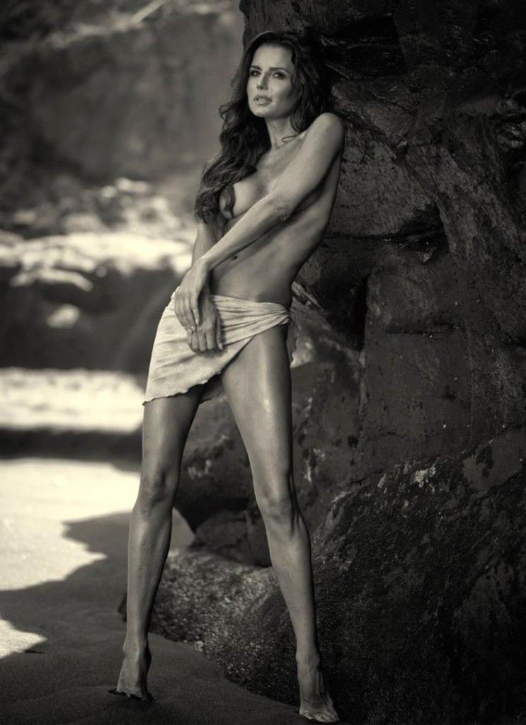 Silvia Lakatošová nahá. Foto - 10