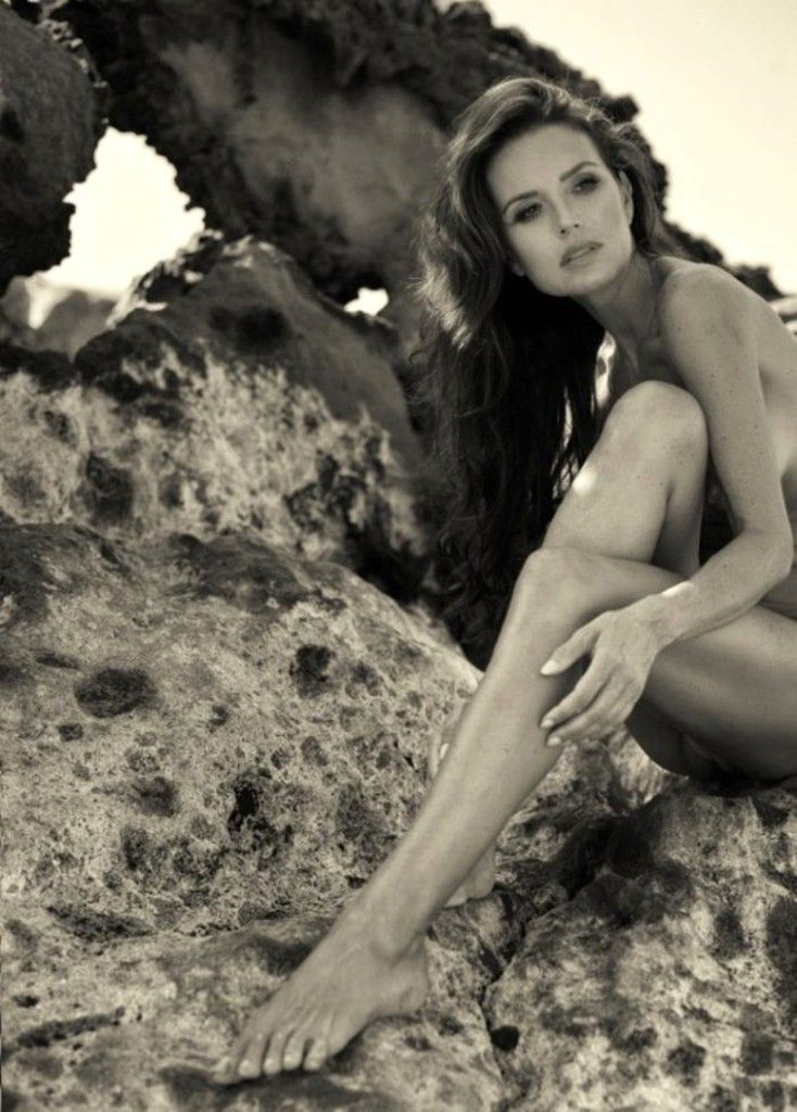 Silvia Lakatošová nahá. Foto - 11
