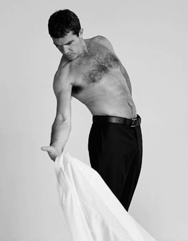 Antonio Banderas Nackt und Sexy.