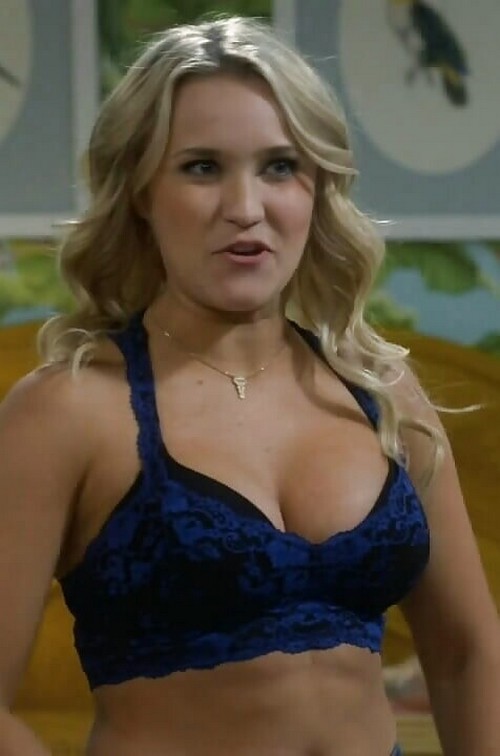 Emily Osment Nago. Zdjęcie - 15