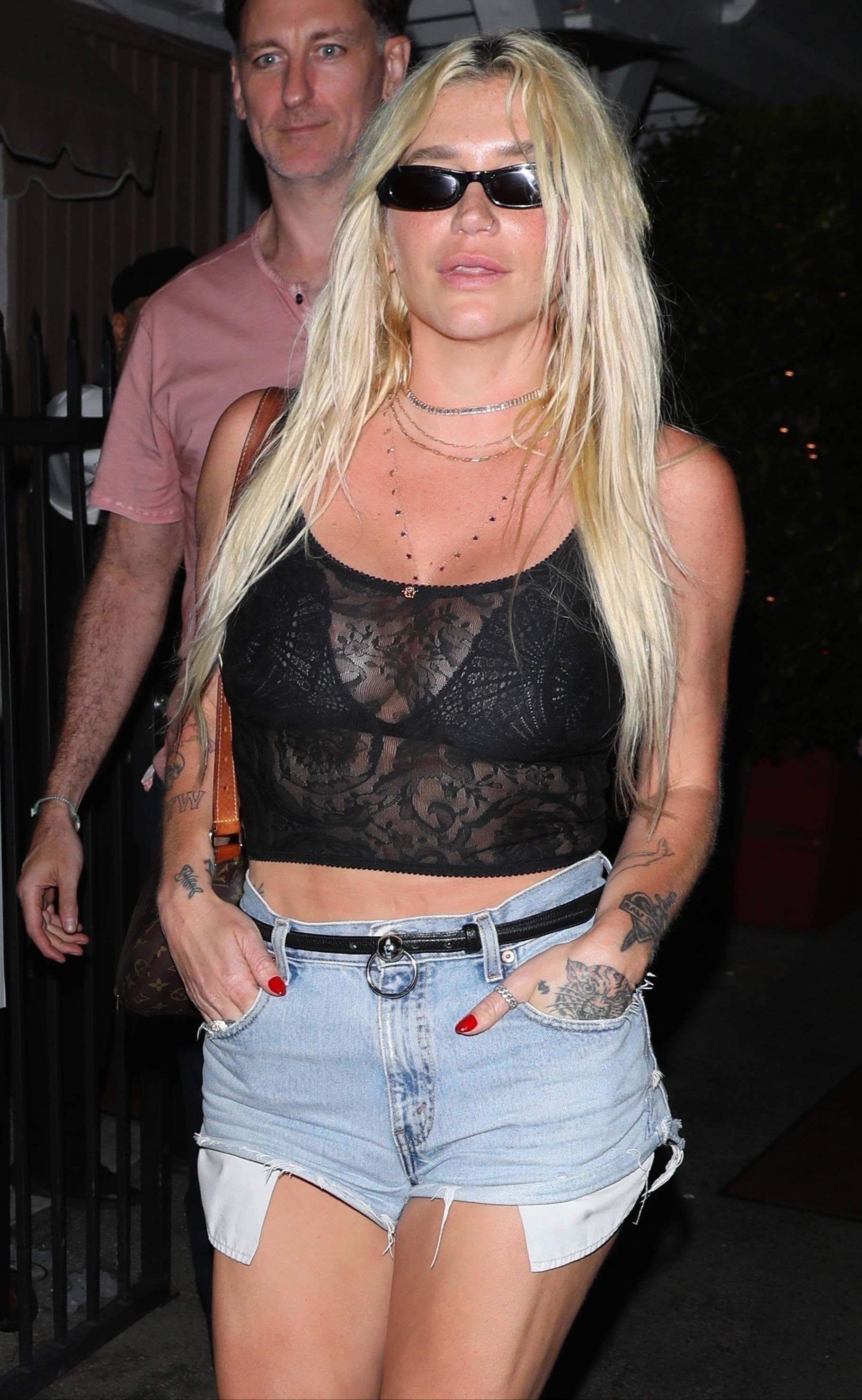Kesha Sebert Nude. Photo - 31