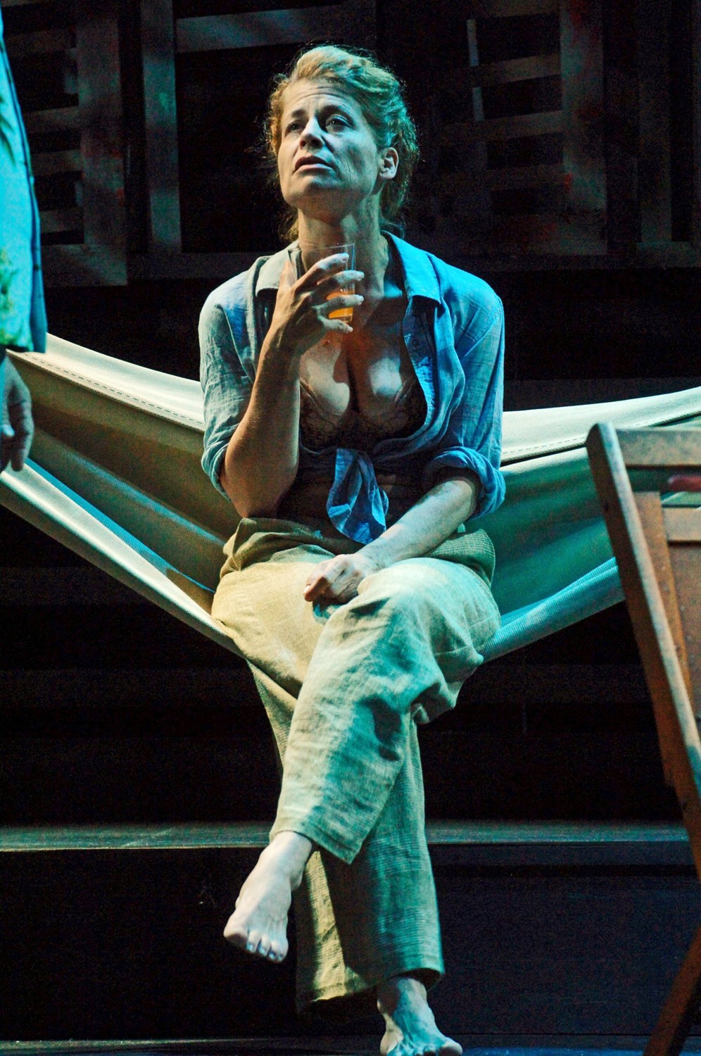 Linda Hamilton Nago. Zdjęcie - 18