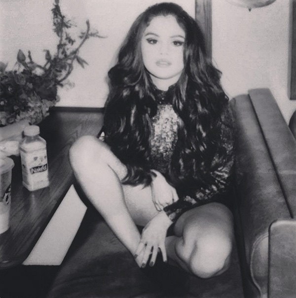 Selena Gomez Nago. Zdjęcie - 26