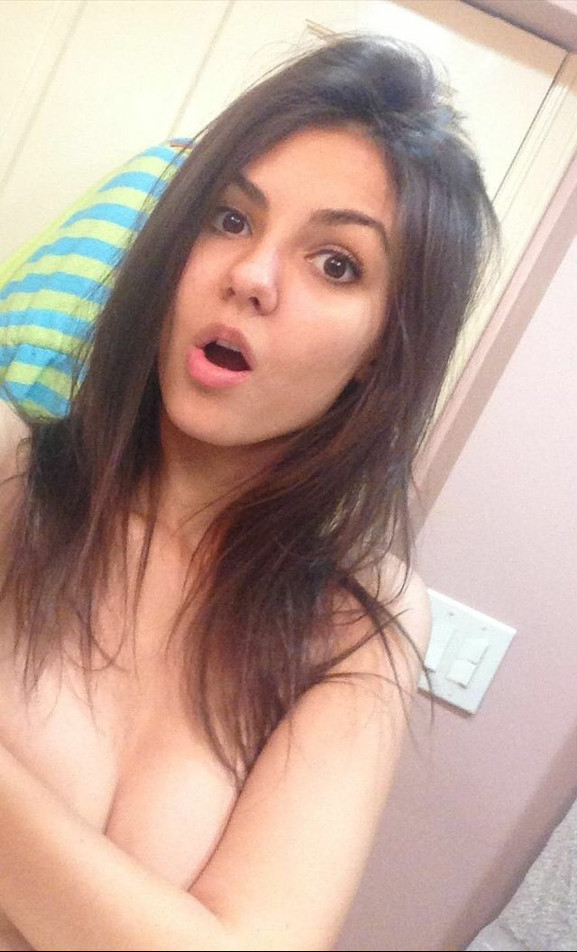 Victoria Justice Nago. Zdjęcie - 18