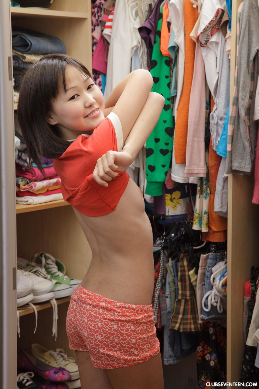 Asiatinnen Pornos. Galerie - 2546. Foto - 2