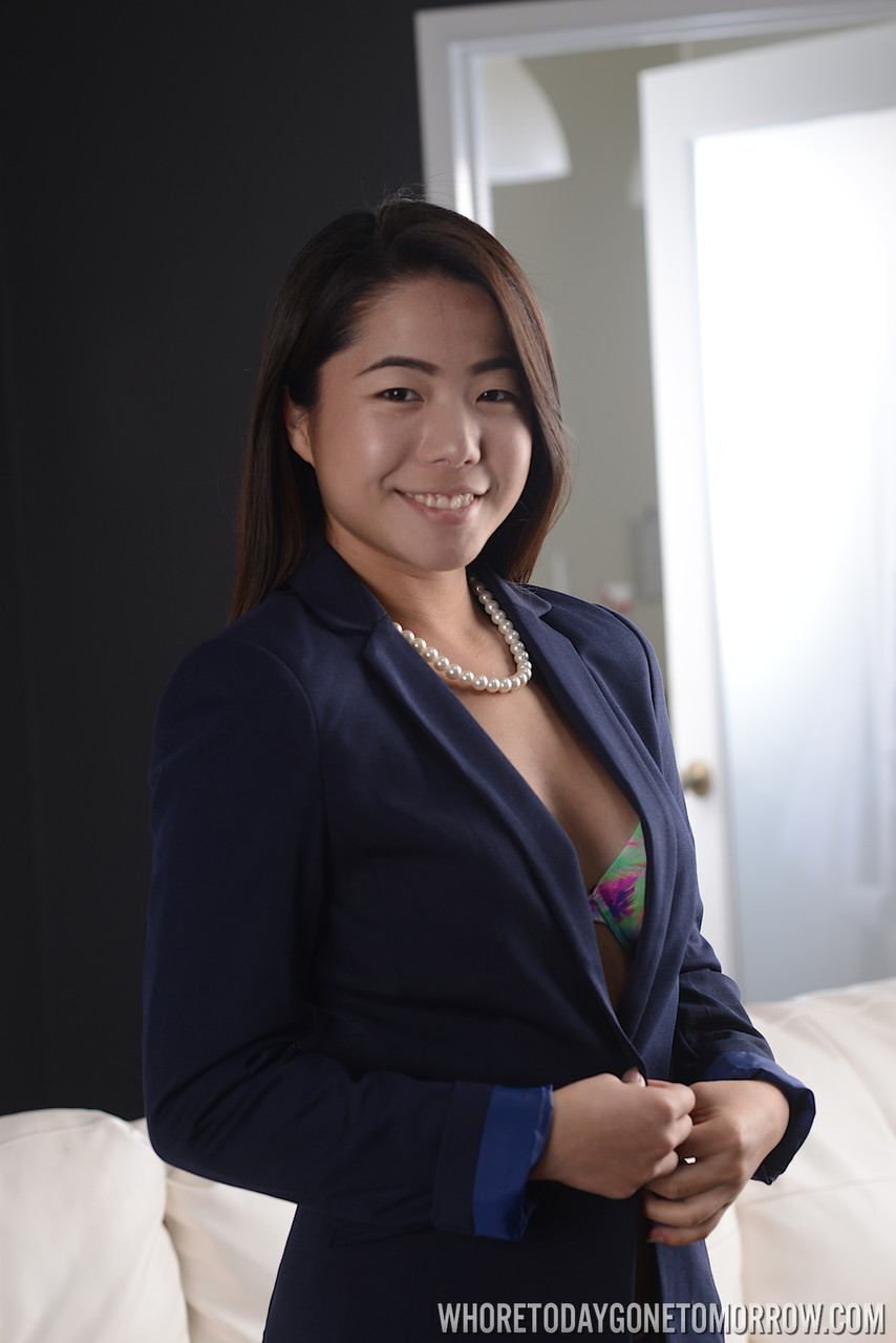 Asiatinnen Pornos. Galerie - 3031. Foto - 2