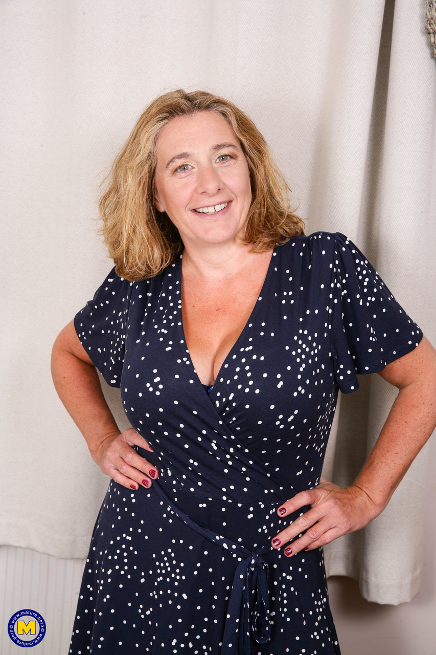 Mature women and grannies. Gallery - 1306. Photo - 1