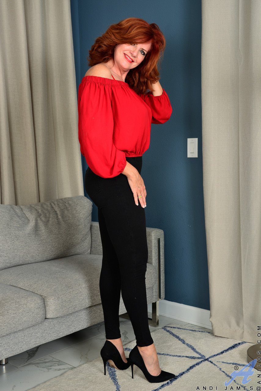 Mature women and grannies. Gallery - 766. Photo - 2
