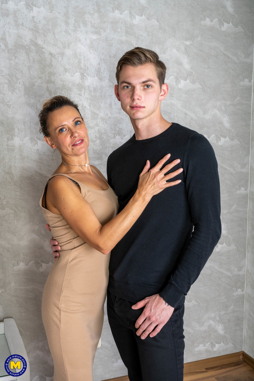 Reife Frauen und Omas. Galerie - 6150. Foto - 1