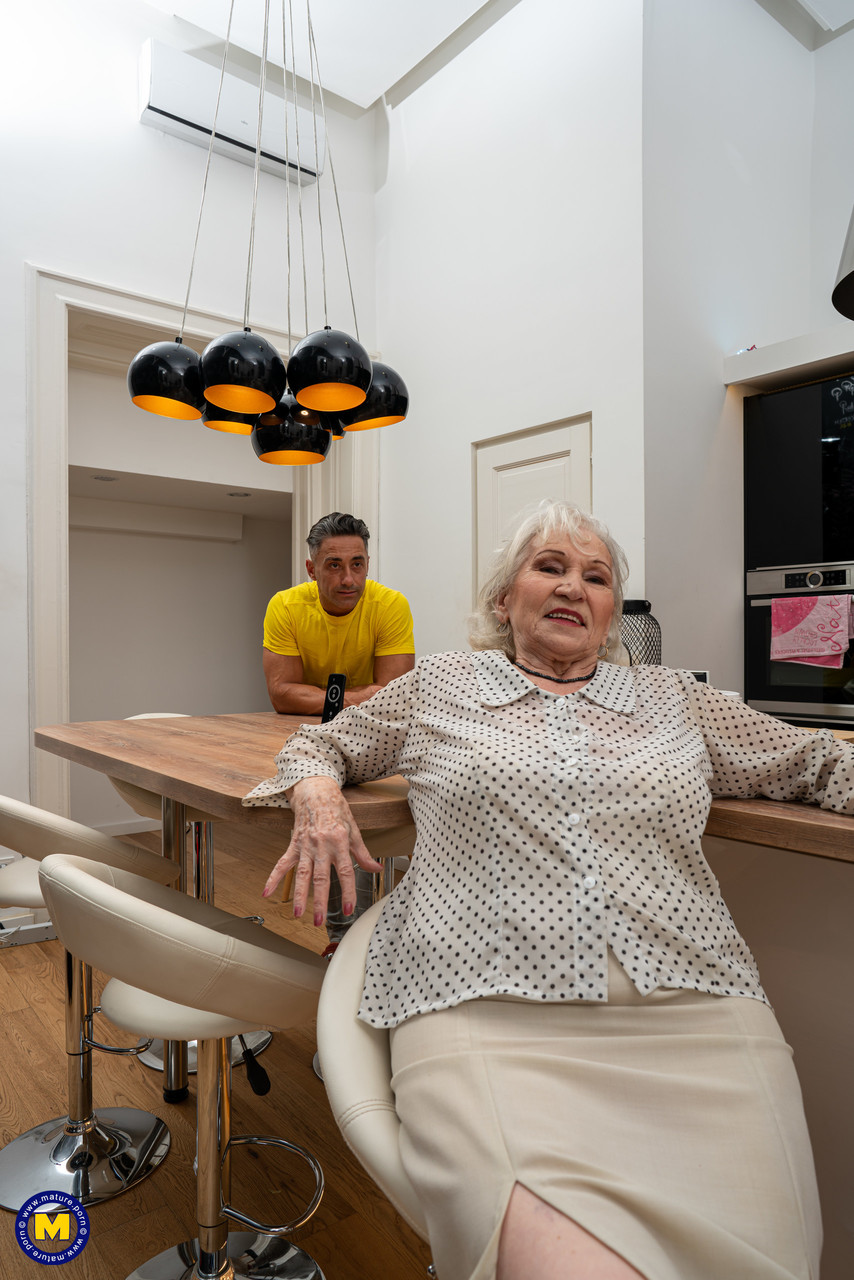 Reife Frauen und Omas. Galerie - 7048. Foto - 1