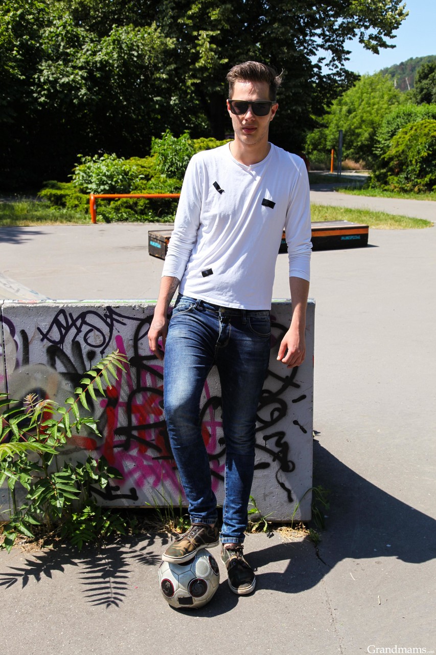 Reife Frauen und Omas. Galerie - 7570. Foto - 1