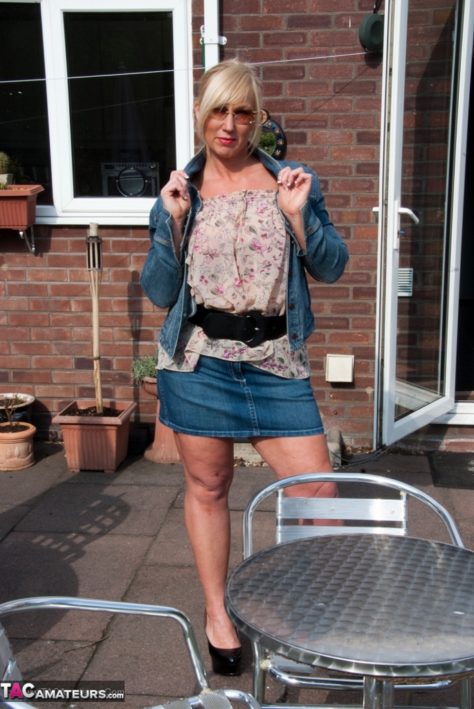 Reife Frauen und Omas. Galerie - 7621. Foto - 2