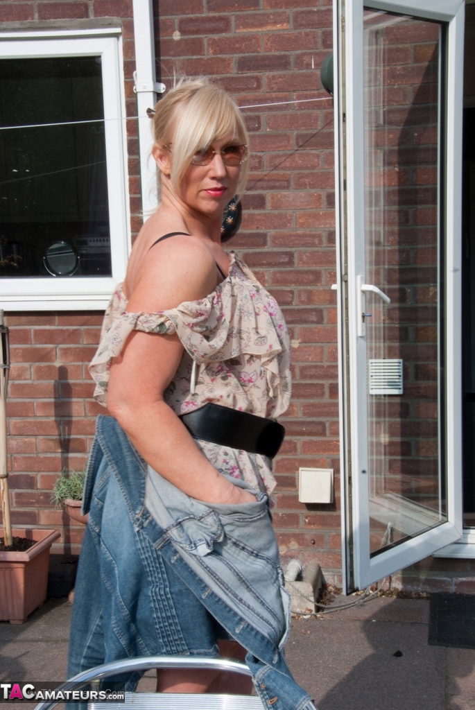 Reife Frauen und Omas. Galerie - 7621. Foto - 3