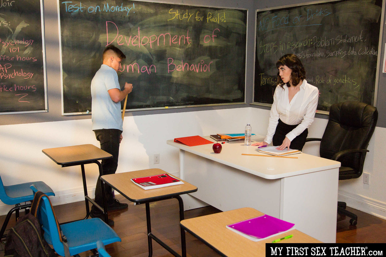 Reife Frauen und Omas. Galerie - 8240. Foto - 1