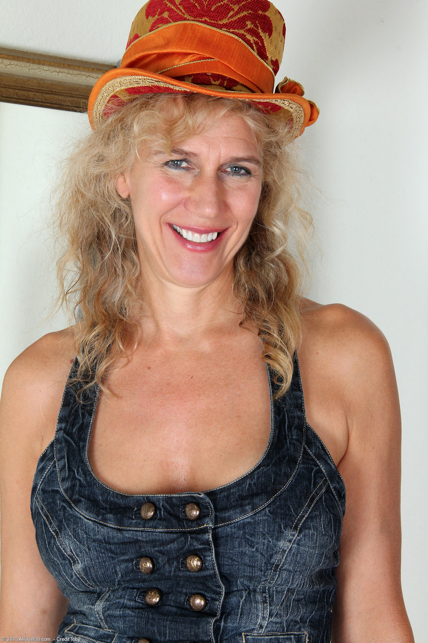 Reife Frauen und Omas. Galerie - 8291. Foto - 1