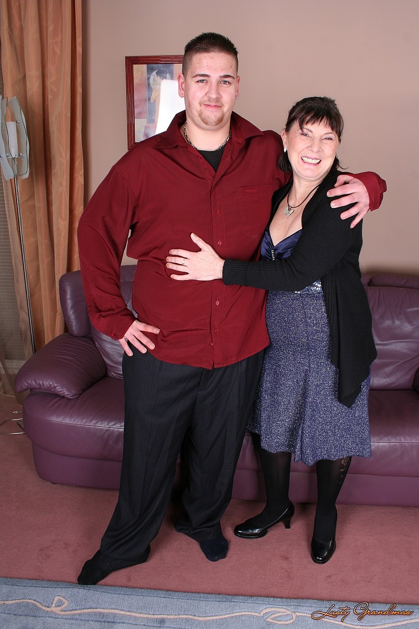 Reife Frauen und Omas. Galerie - 8313. Foto - 2