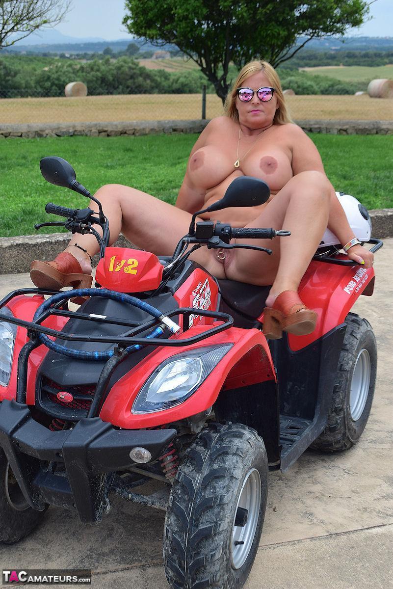Reife Frauen und Omas. Galerie - 8501. Foto - 6