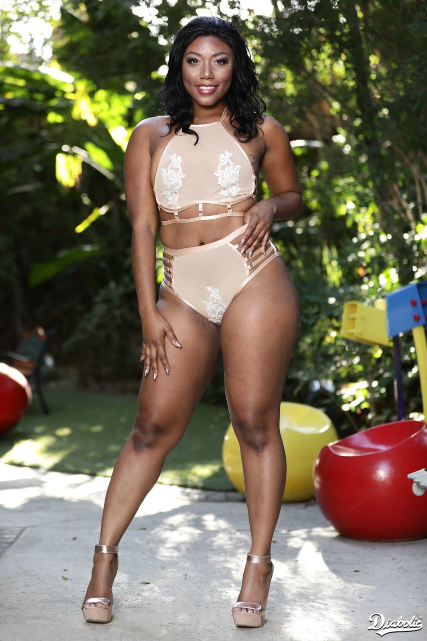 Ebony and black porn. Gallery - 3320. Photo - 1