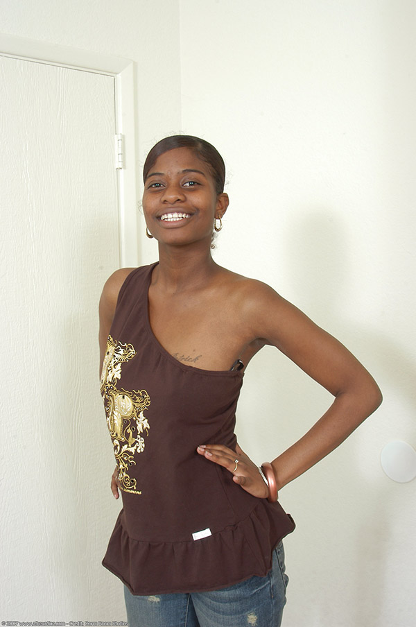 Schwarze Haut. Galerie - 6260. Foto - 1