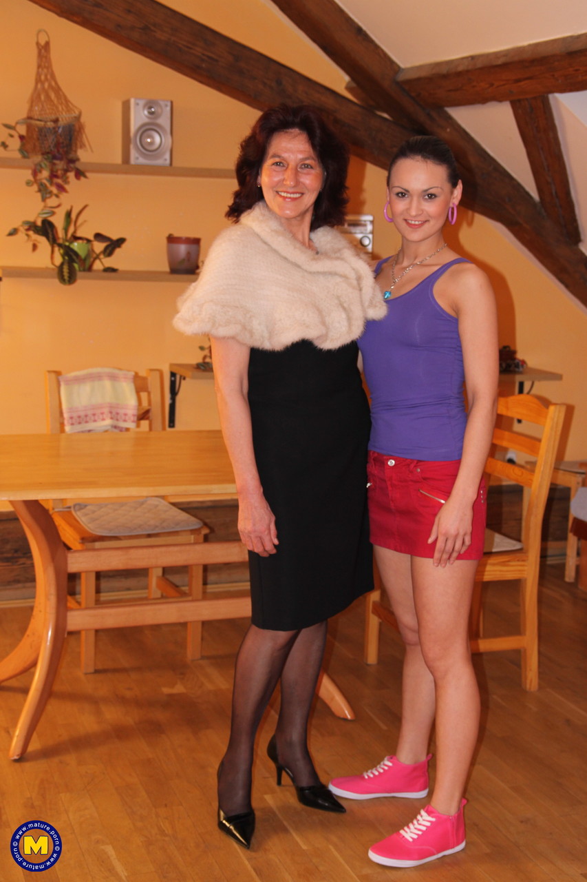 Lesbian porn. Gallery - 1716. Photo - 1