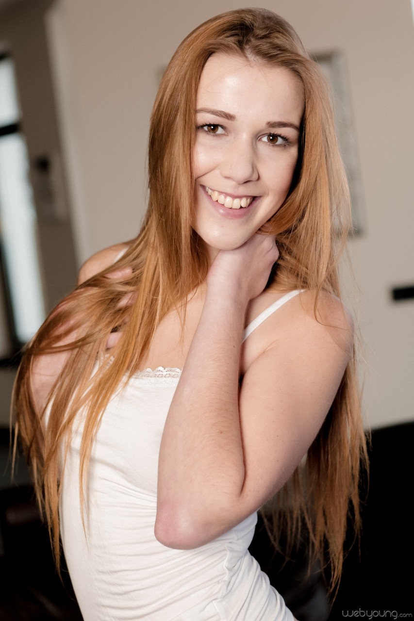Lesben Pornos. Galerie - 2897. Foto - 3