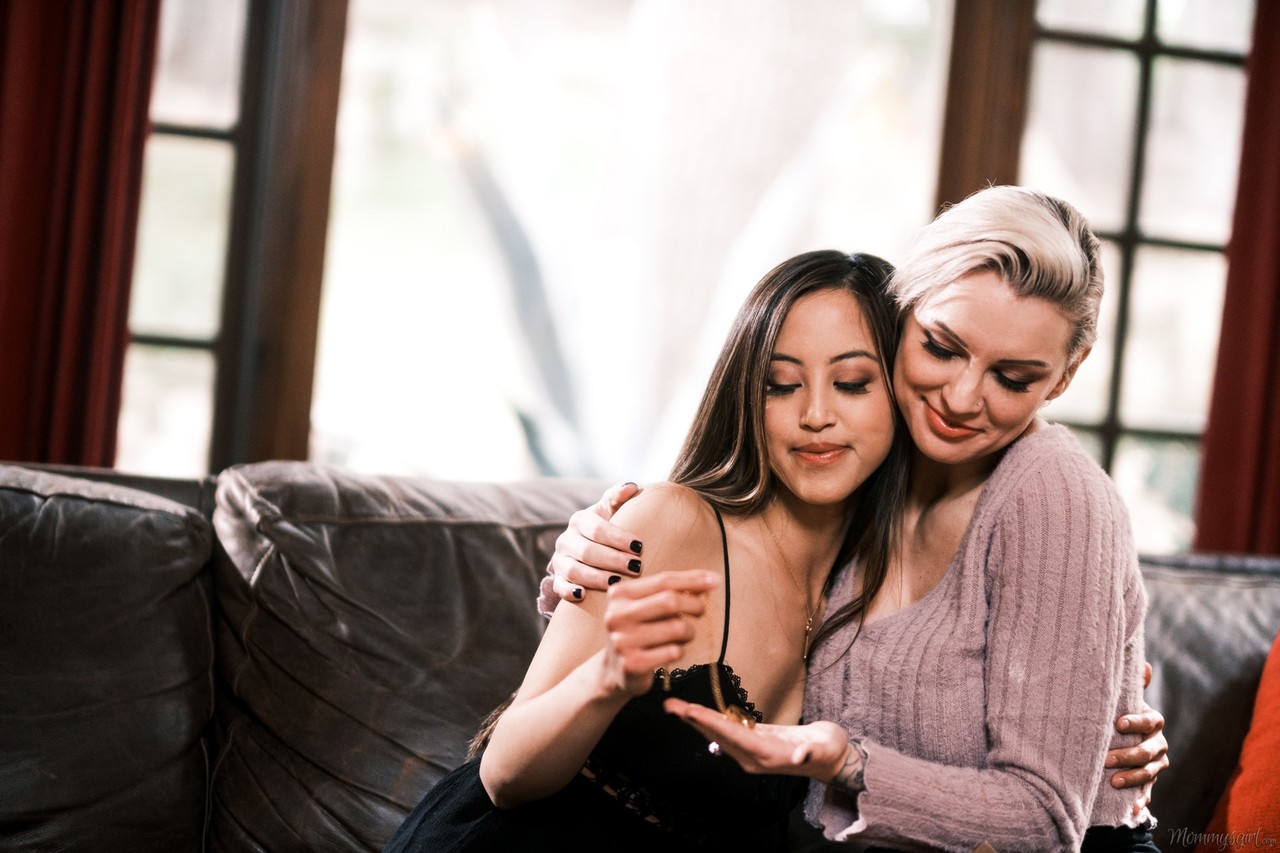 Lesben Pornos. Galerie - 6616. Foto - 5