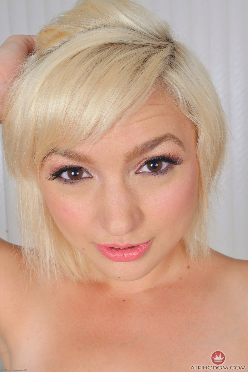 Junge (18+). Galerie - 8661. Foto - 3