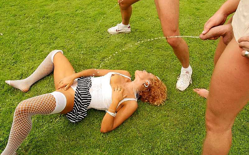 Pornobilder von Goldenem Regen und Pisse. Galerie Nummer 3134. Foto - 6