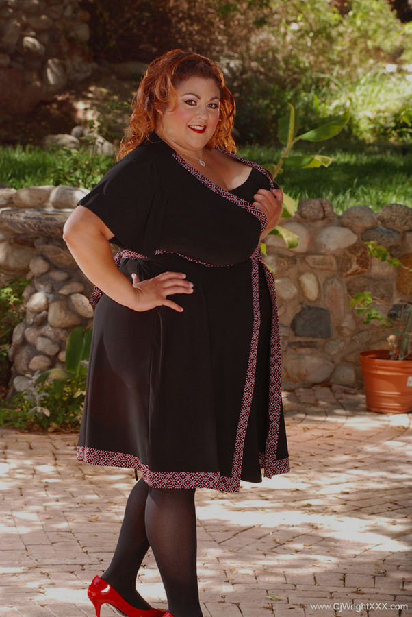Porno Fotos mit BBW, Aufgedunsenen, Fetten und Molligen Frauen. Galerie Nummer 3421. Foto - 3